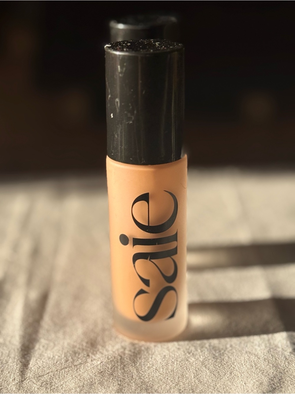 Saie Glowy Super Skin Foundation (one) Shade 17 30ml